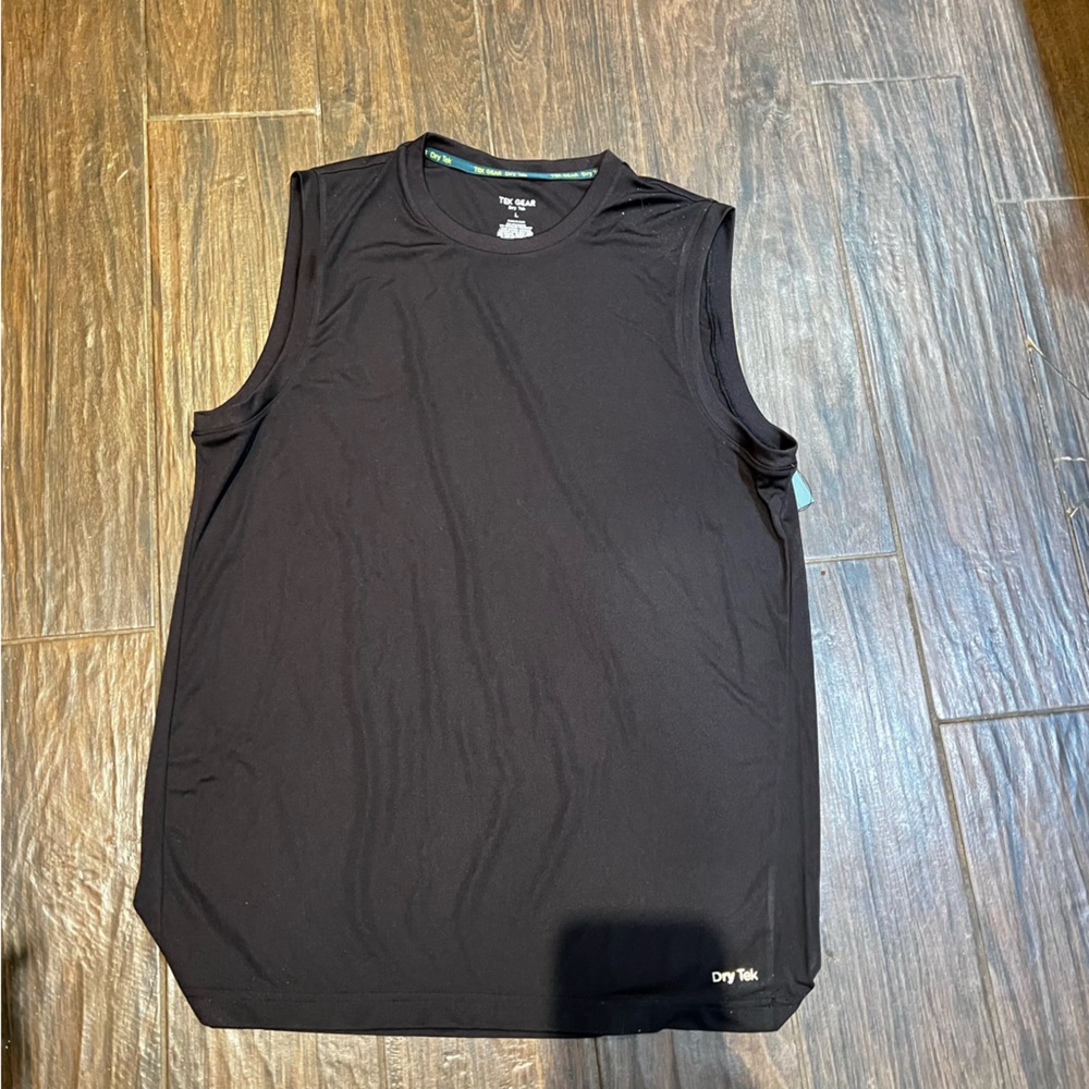 Men’s black muscle tank top. Large NWT